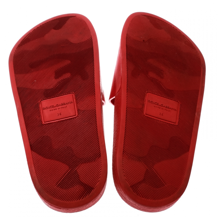 Pre Owned Dolce and Gabbana Red Rubber DG Embroidered Flat Pool Slides Size 36