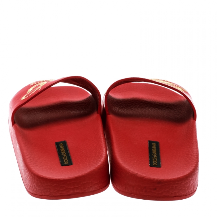 Pre Owned Dolce and Gabbana Red Rubber DG Embroidered Flat Pool Slides Size 36