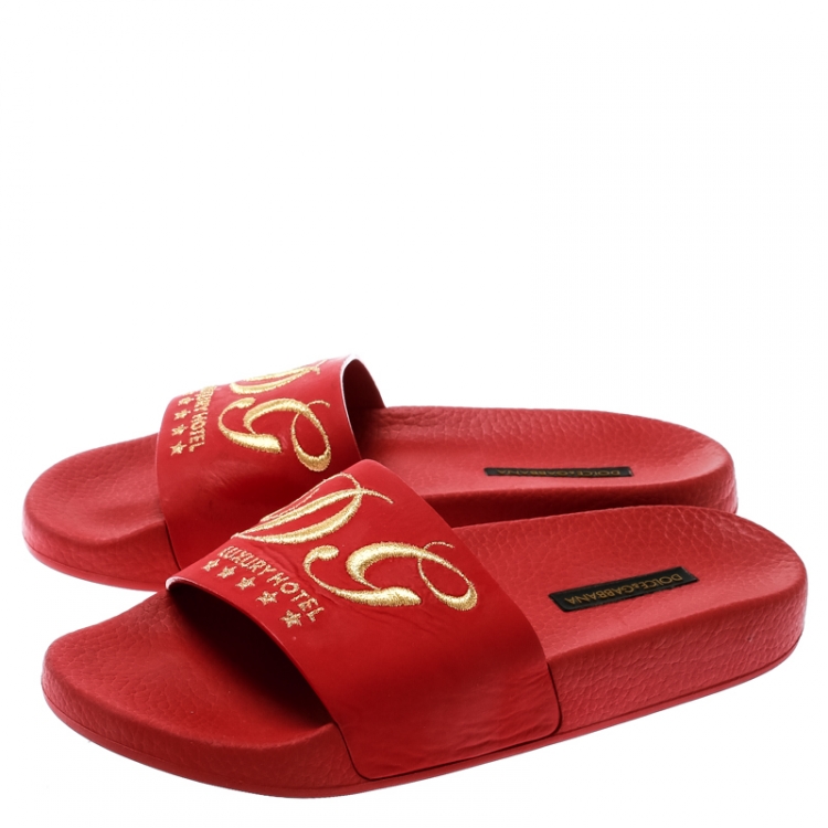 Pre Owned Dolce and Gabbana Red Rubber DG Embroidered Flat Pool Slides Size 36