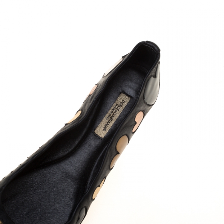 Pre Owned Dolce and Gabbana Black Leather With Hearts Appliquè Ballet Flats Size 37