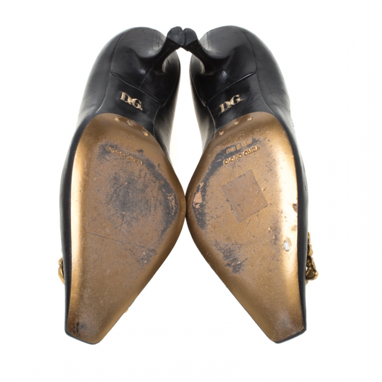 Pre Owned Dolce and Gabbana Black Leather Logo Detail Pumps Size 37.5