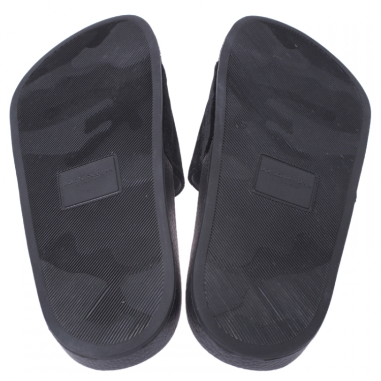 Pre Owned Dolce and Gabbana Black Velvet Hotel Slides Size 38