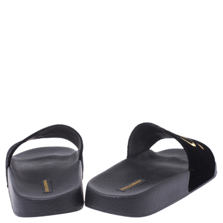 Pre Owned Dolce and Gabbana Black Velvet Hotel Slides Size 38