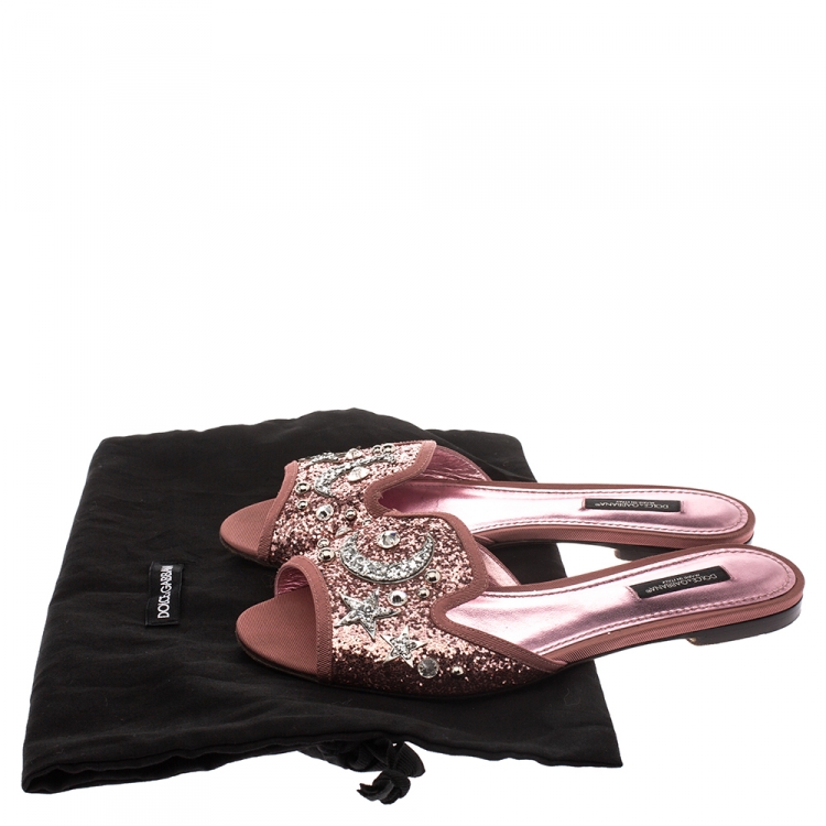 مملوكة مسبقًا Dolce & Gabbana Metallic Pink/Silver Coarse Glitter Moon And Star Sofia Slides Size 37.5