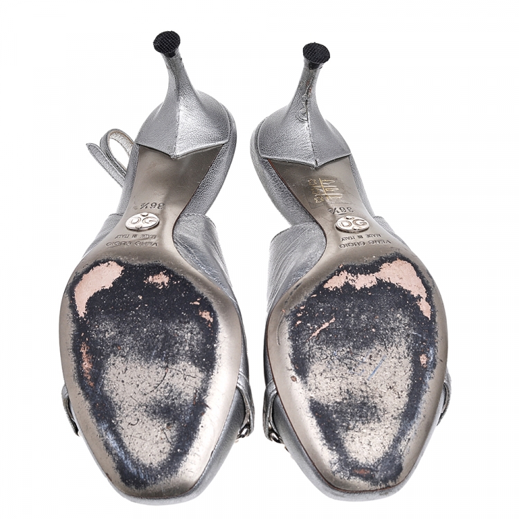Pre Owned Dolce & Gabbana Silver Leather Slingback Pumps  Size 36.5