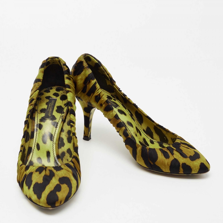 Pre Owned Dolce & Gabbana Yellow/Black Satin Animal Print Pumps Size 39