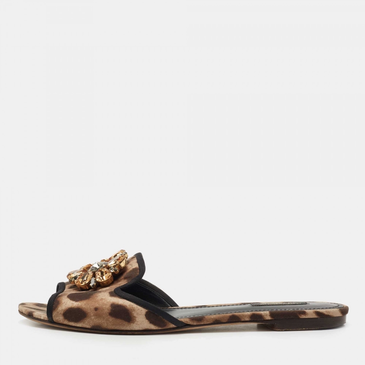 مملوكة مسبقًا Dolce & Gabbana Brown Leopard Print Canvas Crystal Embellished Flat Slides Size 40.5