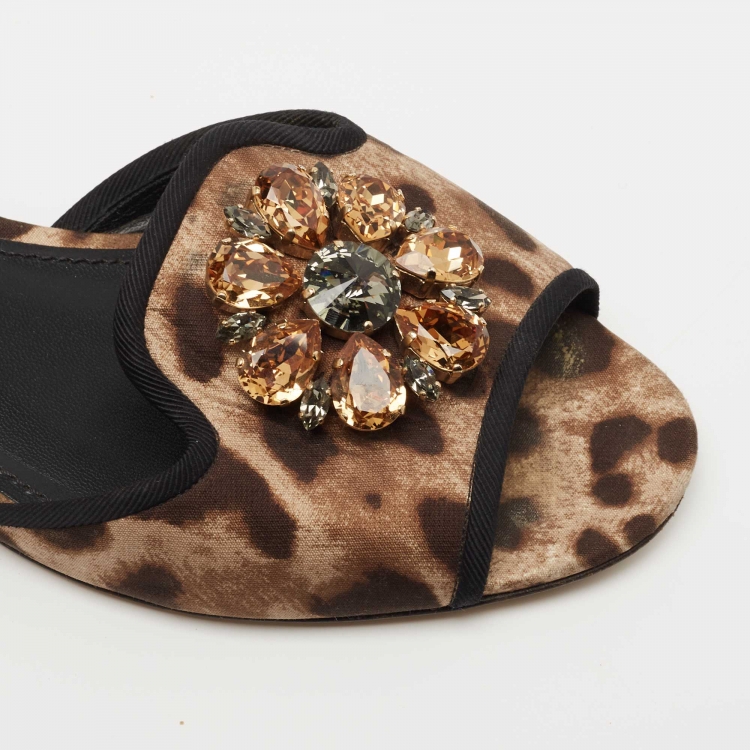 مملوكة مسبقًا Dolce & Gabbana Brown Leopard Print Canvas Crystal Embellished Flat Slides Size 40.5