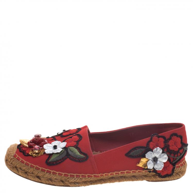 Pre Owned Dolce and Gabbana Red Canvas Locket Flower and Jewel Embroidered Espadrilles Size 37