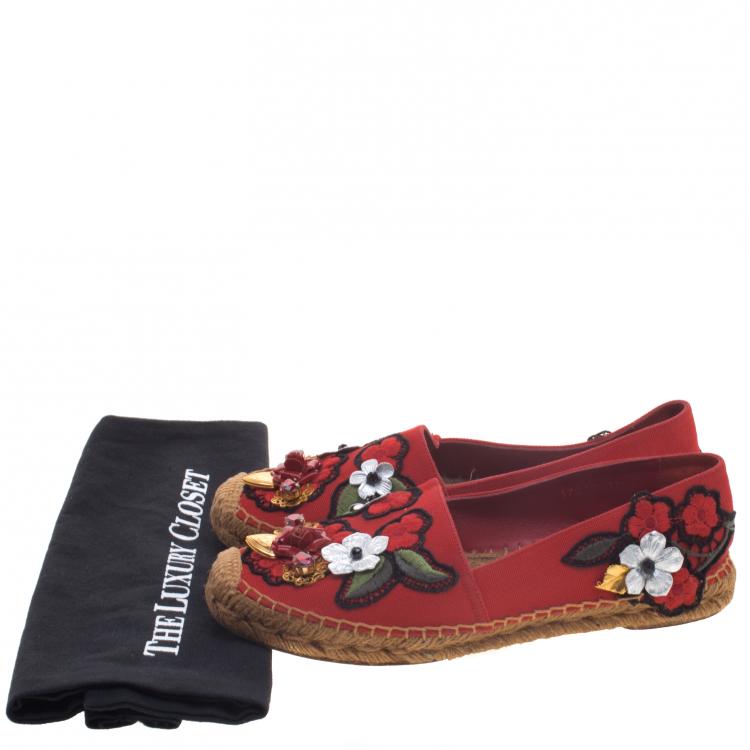 Pre Owned Dolce and Gabbana Red Canvas Locket Flower and Jewel Embroidered Espadrilles Size 37