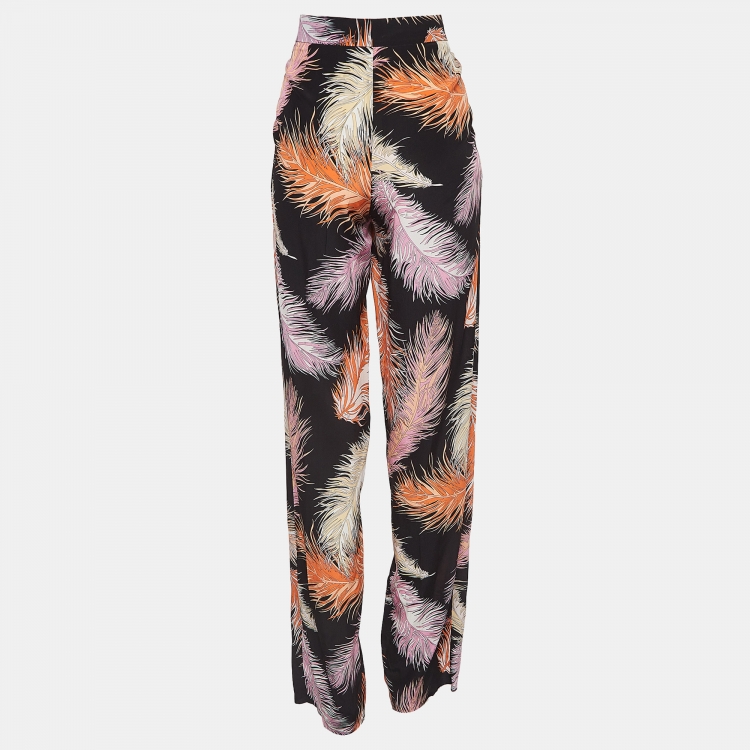 مملوكة مسبقًا Emilio Pucci Black Feather Printed Silk Trouser S