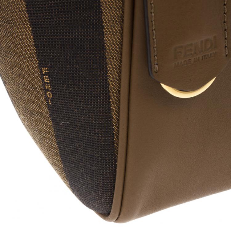 Pre Owned Fendi Leather Pequin Trapeze Bag