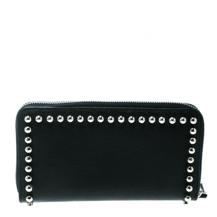 Pre Owned Fendi Black Leather Karlito Zip Around Wallet