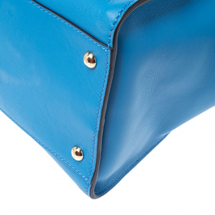 مملوكة مسبقًا Fendi Blue Leather Large Peekaboo Top Handle Bag