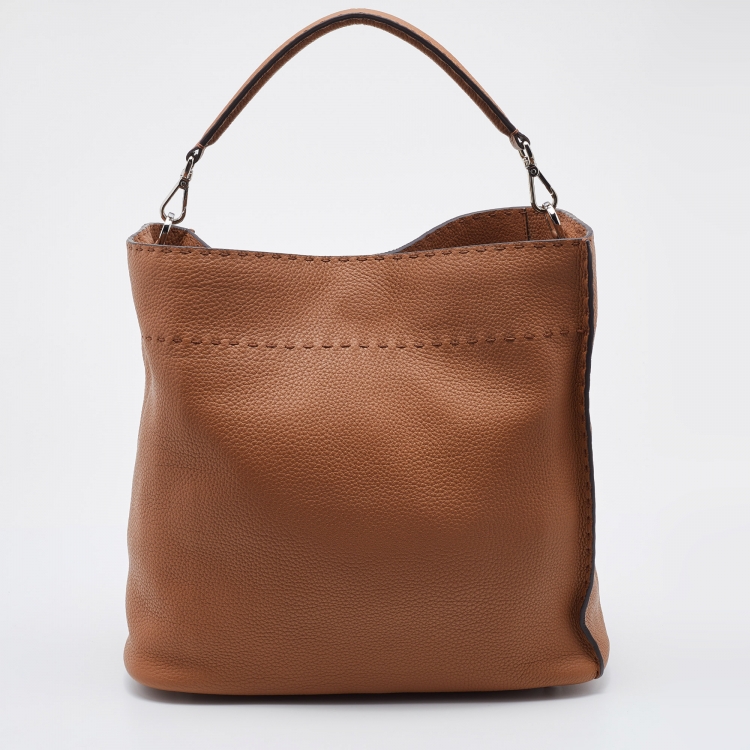 مملوكة مسبقًا Fendi Brown Leather Large Anna Shoulder Bag