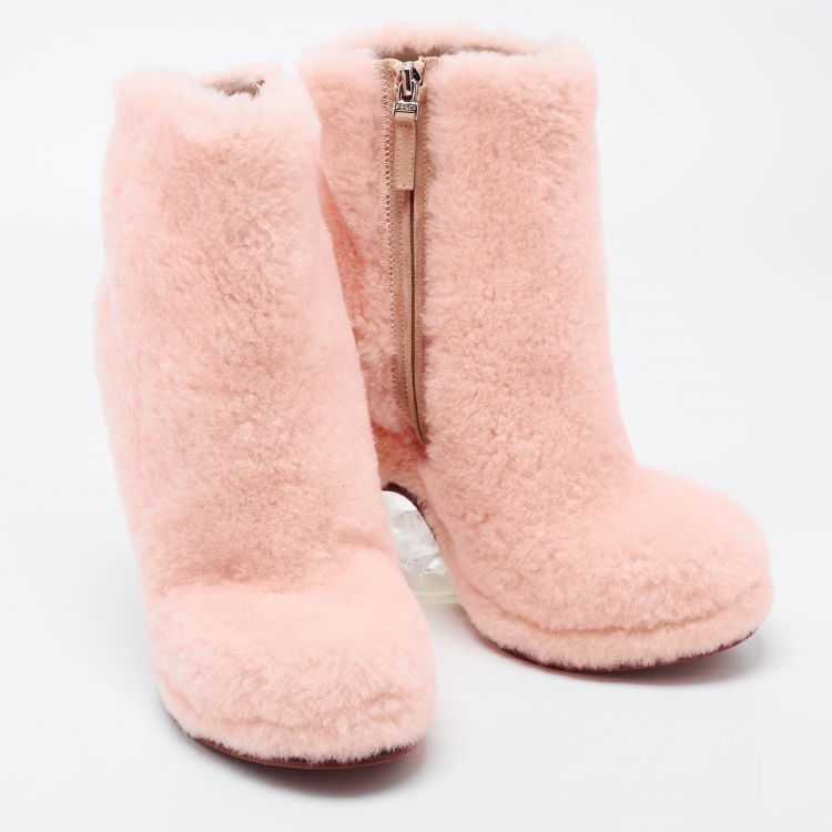 مملوكة مسبقًا Fendi Light Pink Shearling Ice Heel Ankle Boots Size 39