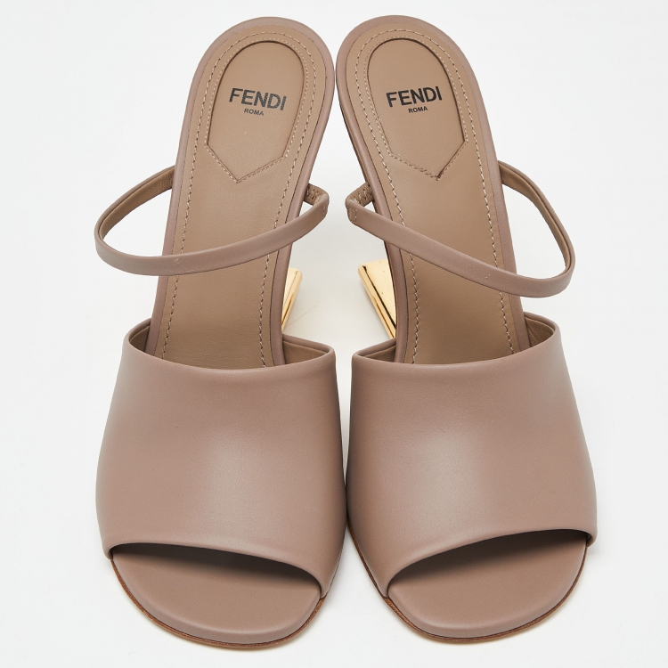 Pre Owned Fendi Beige Leather Fendi First Slide Sandals Size 40