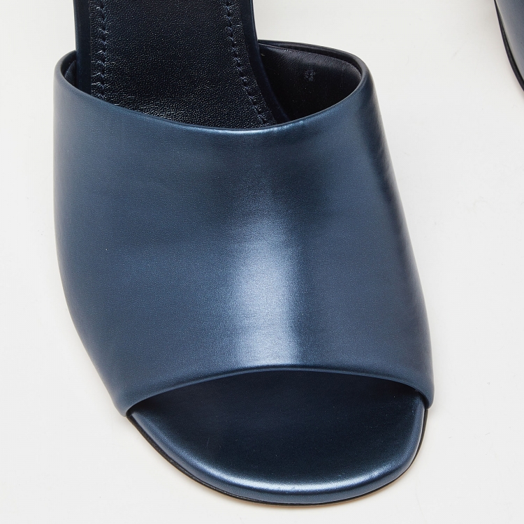 Pre Owned Fendi Blue Leather Fendi First Slide Sandals Size 40