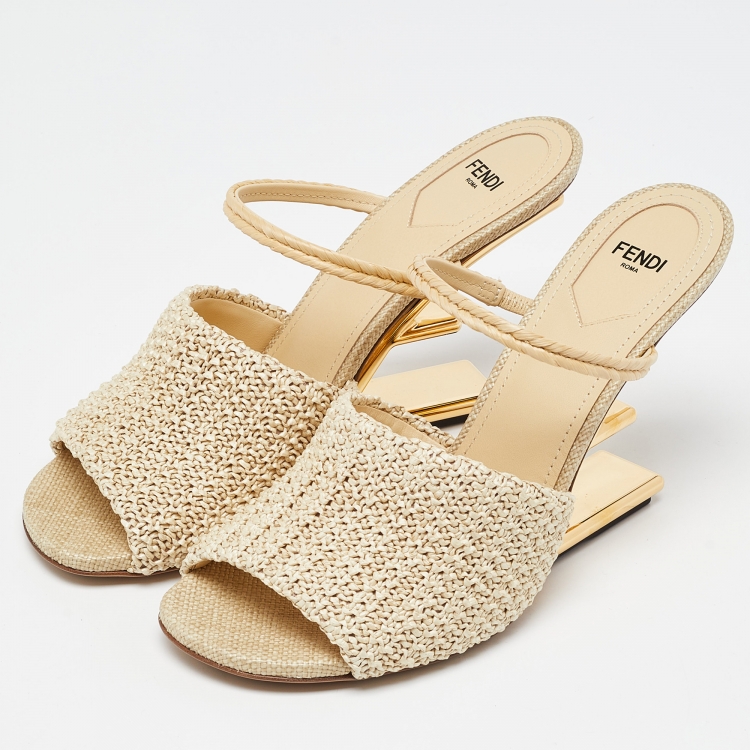 Pre Owned Fendi Beige Raffia First Heel Mules Size 40.5