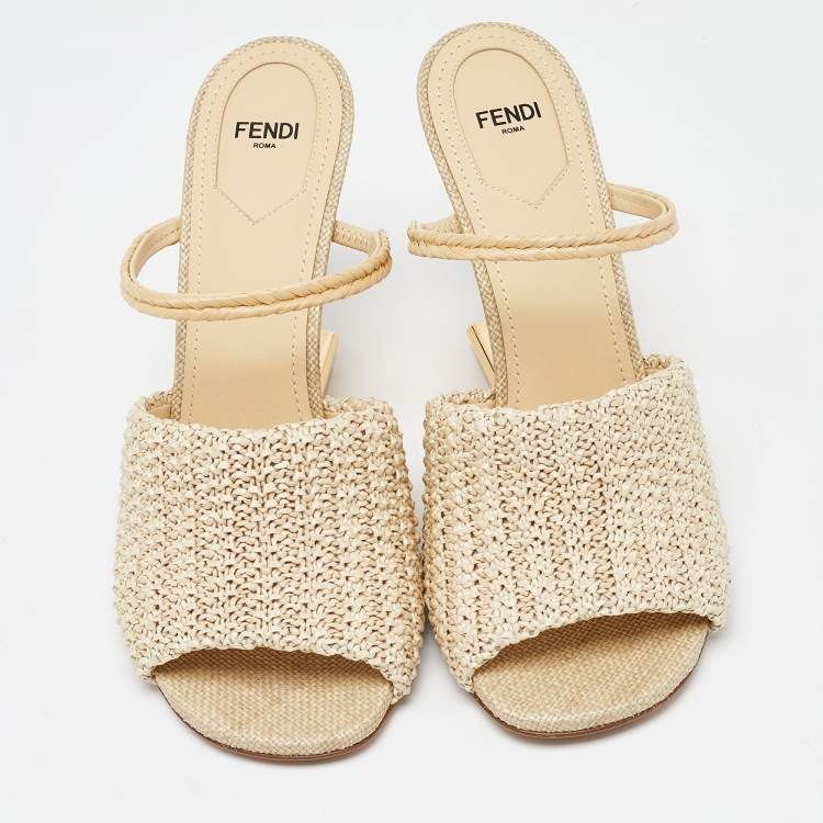 Pre Owned Fendi Beige Raffia First Heel Mules Size 40.5