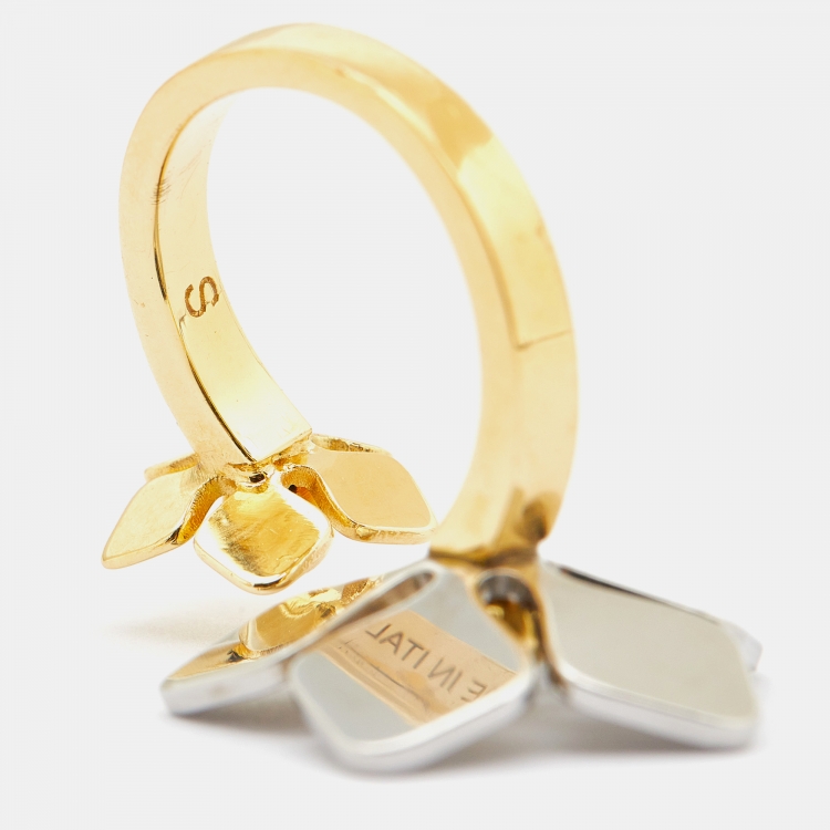 Pre Owned Fendi Two Tone Flower Motif Open Ring Size 52.5