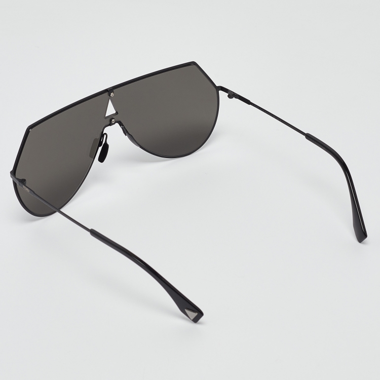 Pre Owned Fendi Black Mirrored FF 0193/S Shield Sunglasses