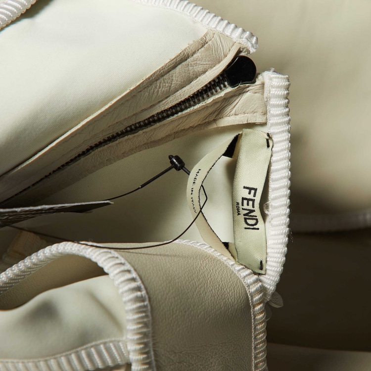 مملوكة مسبقًا Fendi Off White Lambskin Leather Mini Dress M