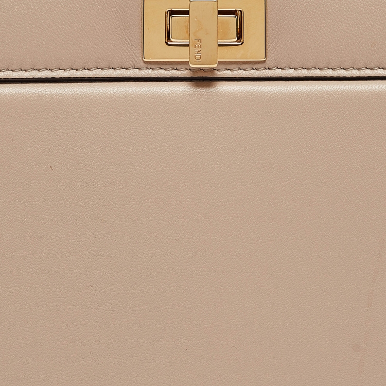 Pre Owned Fendi Beige Leather Petite Peekaboo ISeeU Top Handle Bag