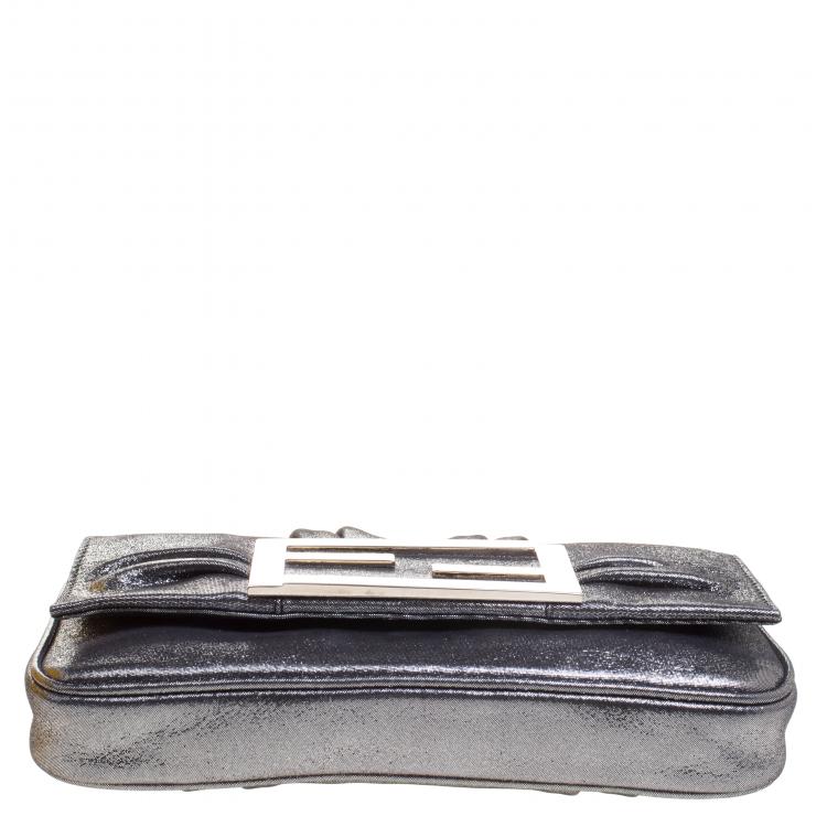 Pre Owned Fendi Metallic Grey Fabric Mia Pochette Bag
