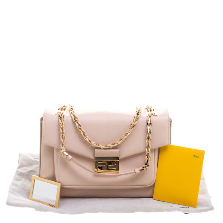 Pre Owned Fendi Blush Pink Leather Be Baguette Shoulder bag