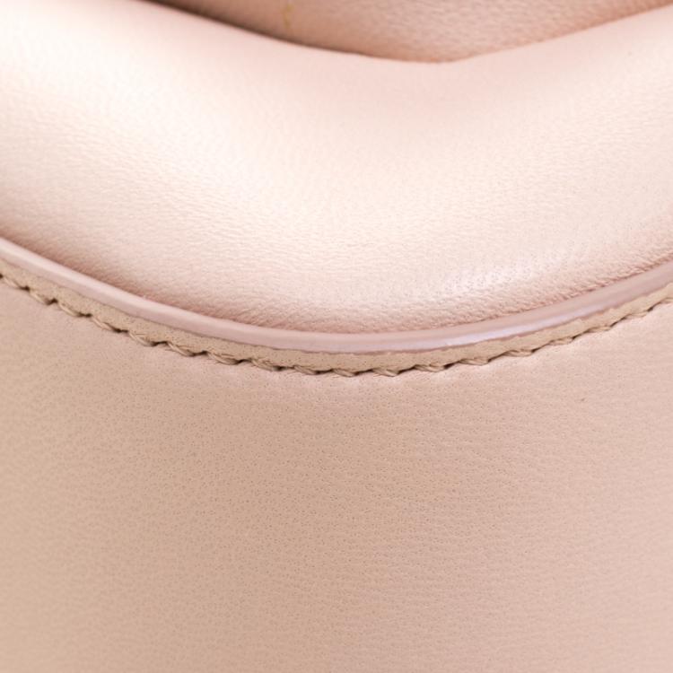 Pre Owned Fendi Blush Pink Leather Be Baguette Shoulder bag