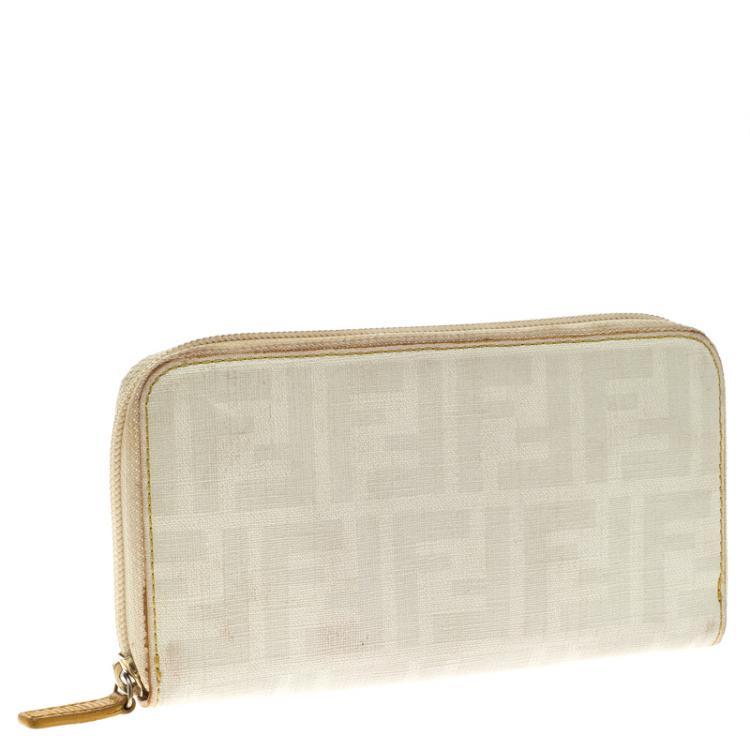 Pre Owned Fendi White Zucca Coated Canvas Zip Around Wallet