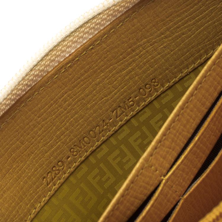 Pre Owned Fendi White Zucca Coated Canvas Zip Around Wallet