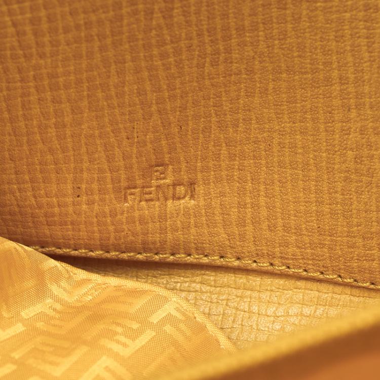 Pre Owned Fendi White Zucca Coated Canvas Zip Around Wallet