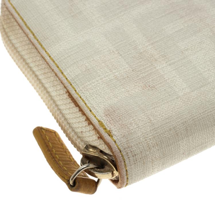 Pre Owned Fendi White Zucca Coated Canvas Zip Around Wallet