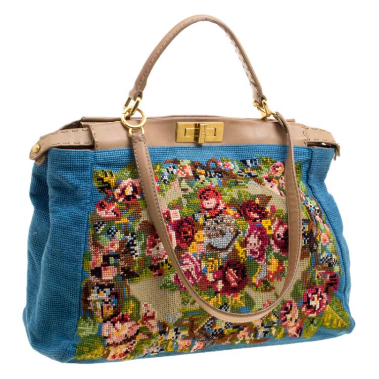 مملوكة مسبقًا Fendi Blue/Beige Fabric Large Cross Stitch Peekaboo Bag