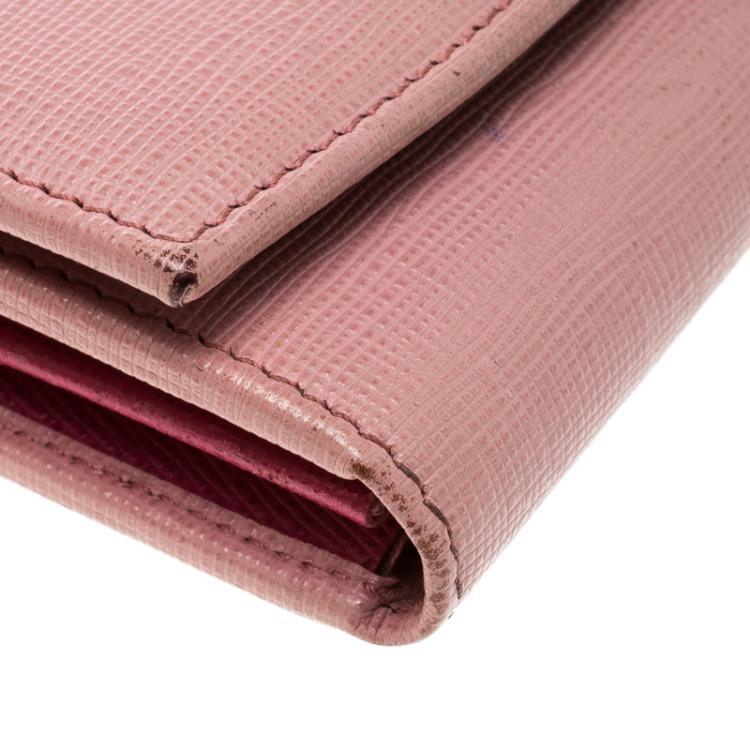 مملوكة مسبقًا Fendi Pink Leather Small Crayons Wallet