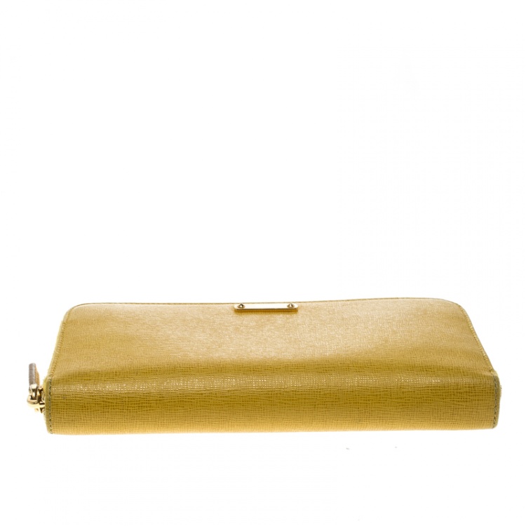 Pre Owned Fendi Yellow Leather Zip Around Wallet 