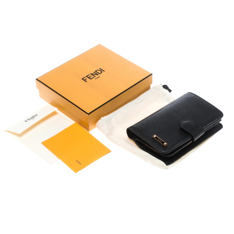 Pre Owned Fendi Black Leather Compact Zip Wallet