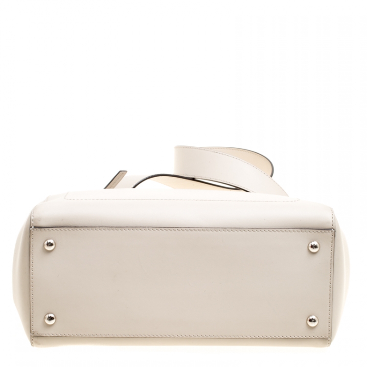 Pre Owned Fendi Off White Leather Dotcom Top Handle Bag