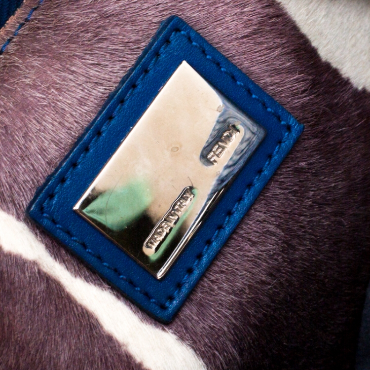مملو�كة مسبقًا Fendi Blue Leather and Calfhair Lining Medium Peekaboo Top Handle Bag