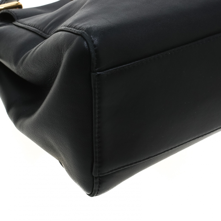 مملوكة مسبقًا Fendi Black Leather Mini Peekaboo Top Handle Bag