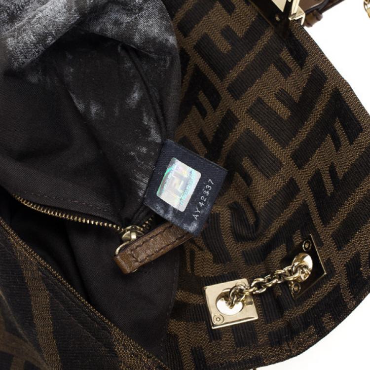 Pre Owned Fendi Chain Zucca Baguette