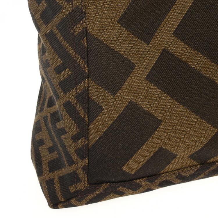 Pre Owned Fendi Maxi Borsa Zucca Baguette Shoulder Bag