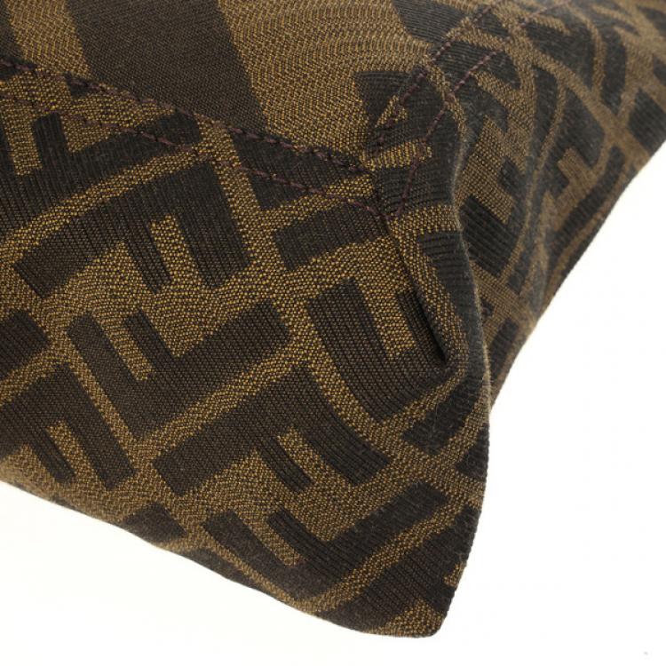 Pre Owned Fendi Maxi Borsa Zucca Baguette Shoulder Bag