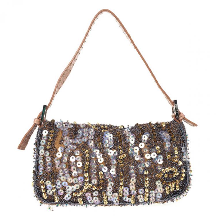 مملوكة مسبقًا Fendi Rose Pebbled Leather Baguette