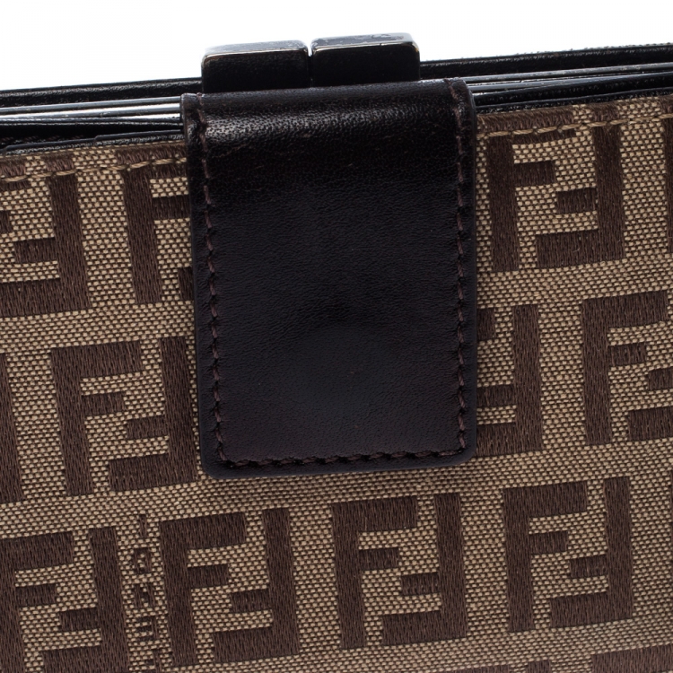 Pre Owned Fendi Zucchino Canvas and Leather Kiss Lock Compact Wallet