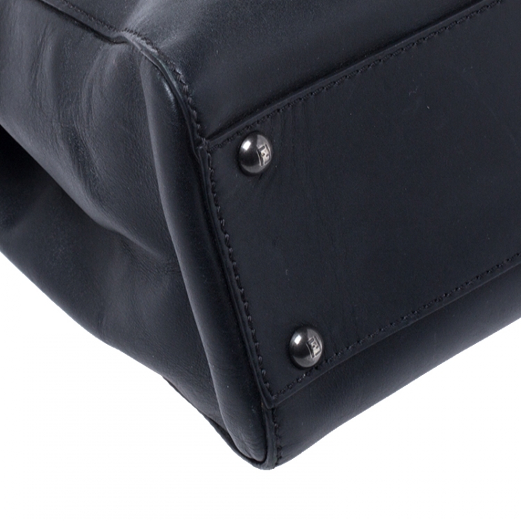 مملوكة مسبقًا Fendi Black Leather Medium Peekaboo Top Handle Bag
