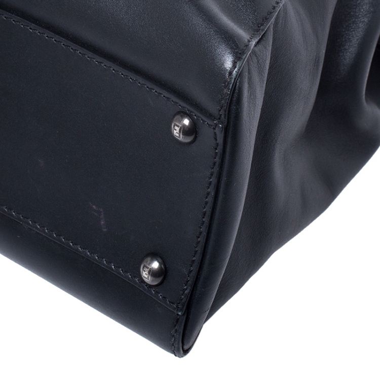 مملوكة مسبقًا Fendi Black Leather Medium Peekaboo Top Handle Bag