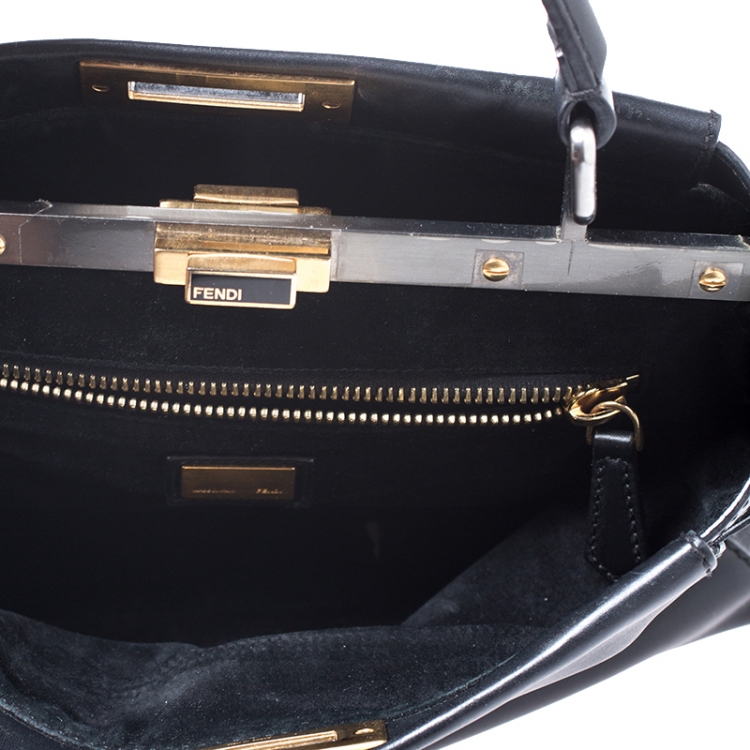 مملوكة مسبقًا Fendi Black Leather Medium Peekaboo Top Handle Bag